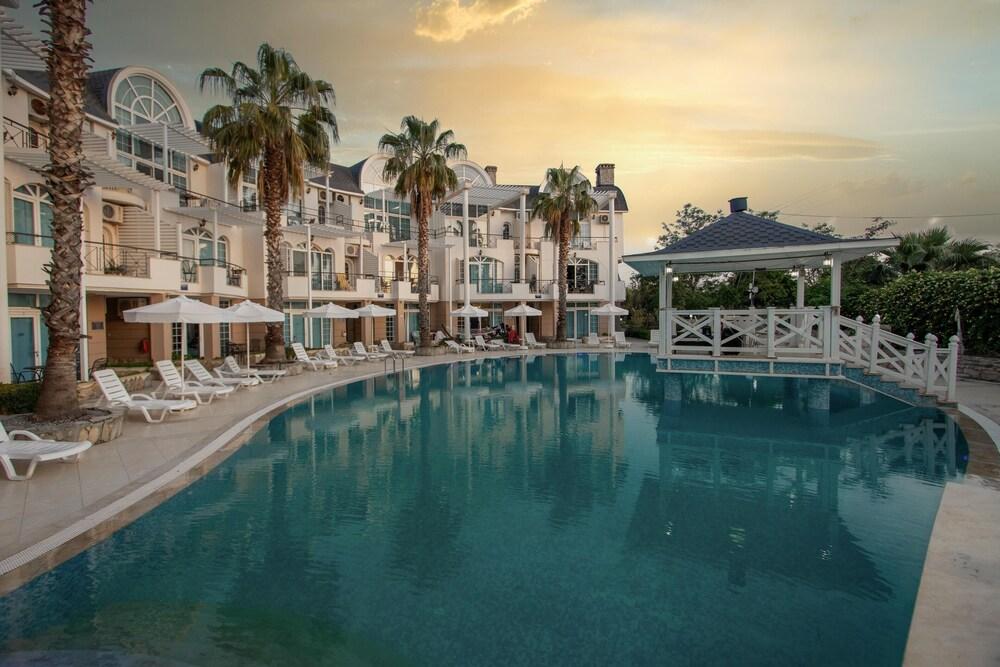 Seahorse Deluxe Hotel Didim Exterior foto
